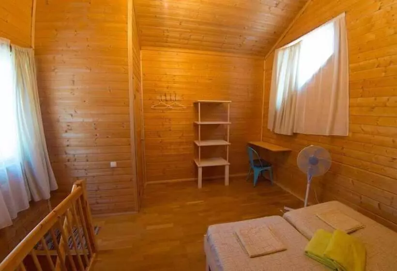 Friday Wood Hostel
