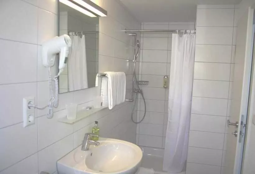 Hotelli Bahnhof Jestetten