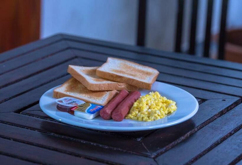 هتل Holiday Haven Ukulhas