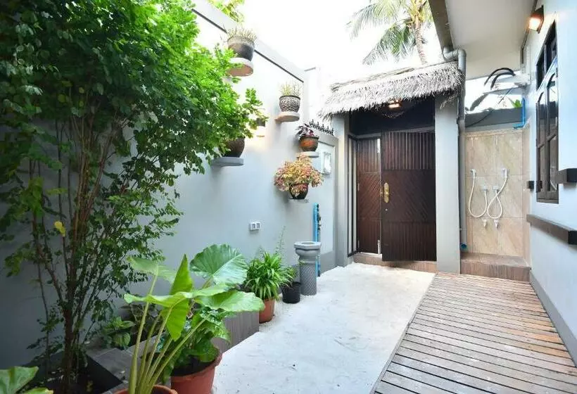 هتل Holiday Haven Ukulhas