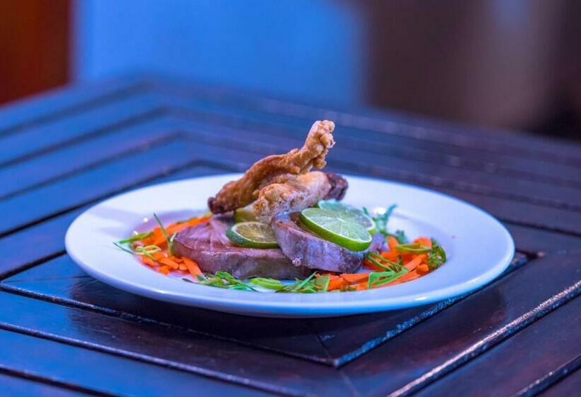 هتل Holiday Haven Ukulhas