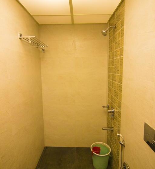 ホテル Jagdish Residency