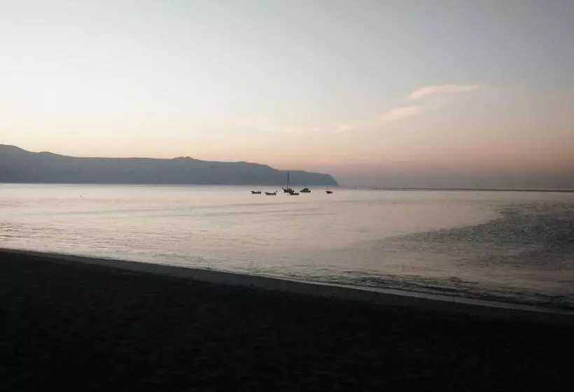 ホテル Mejillones