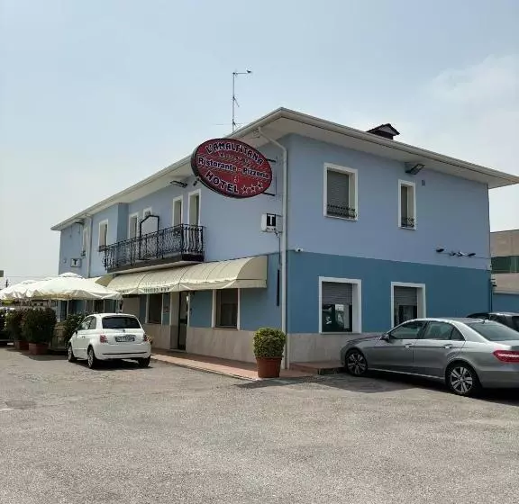 ホテル Ristorante Amalfitana
