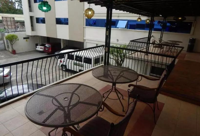 The Alpa Hotel And Restaurant