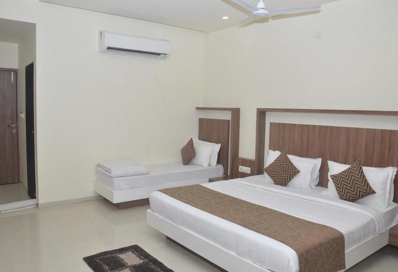 هتل The Grand Dwarika