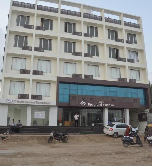 هتل The Grand Dwarika