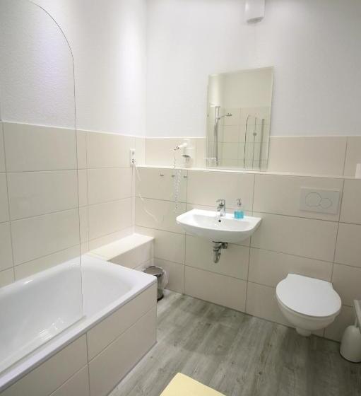 Отель Zur Linde