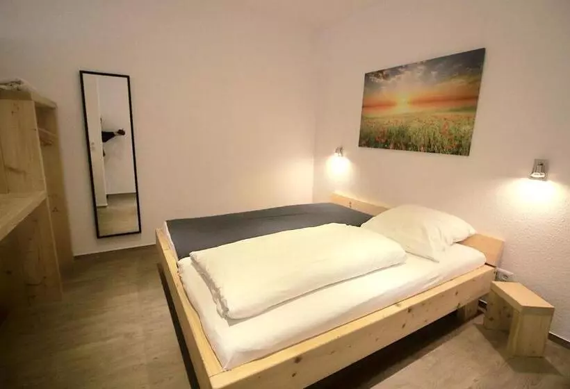 Hotelli Zur Linde