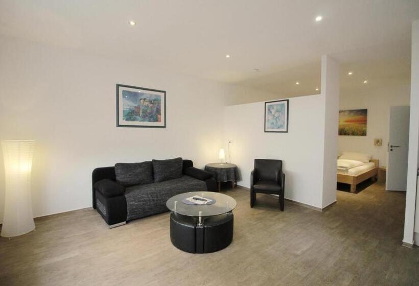 Отель Zur Linde