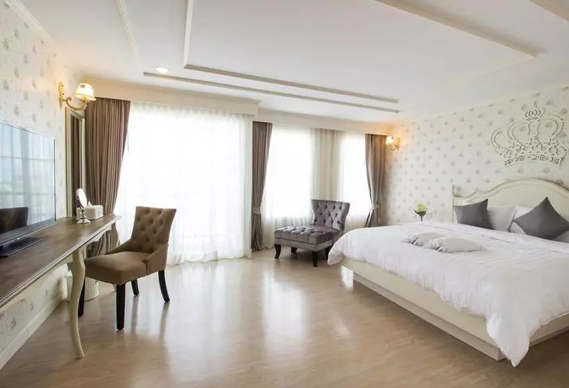 S.swiss Hotel Ratchaburi