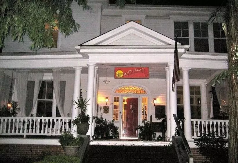 ベッドアンドブレックファースト Inn Upon Moon River Plantation