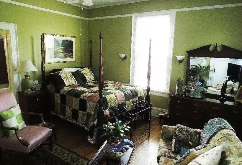 ベッドアンドブレックファースト Inn Upon Moon River Plantation