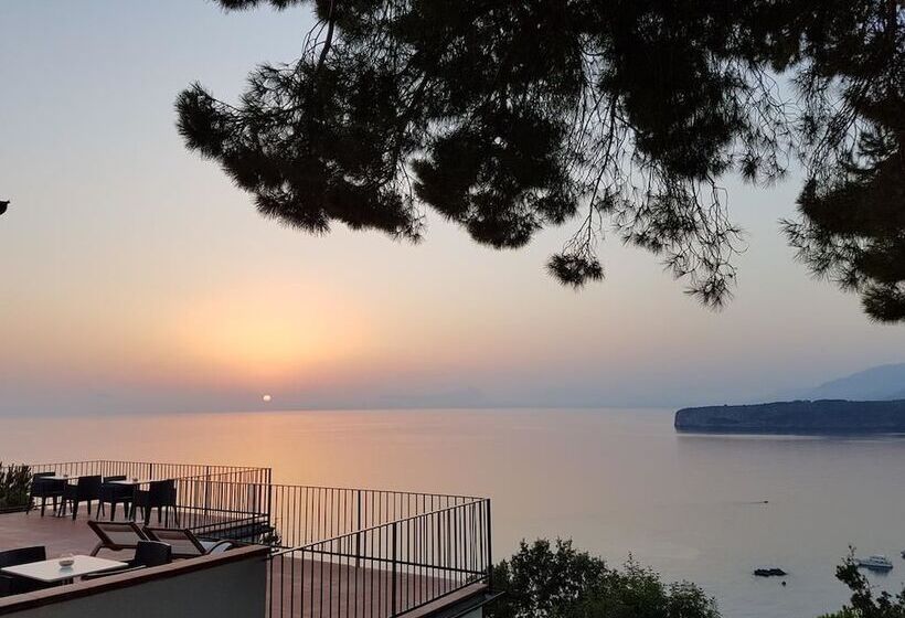 مبيت وإفطار Villa Crawford