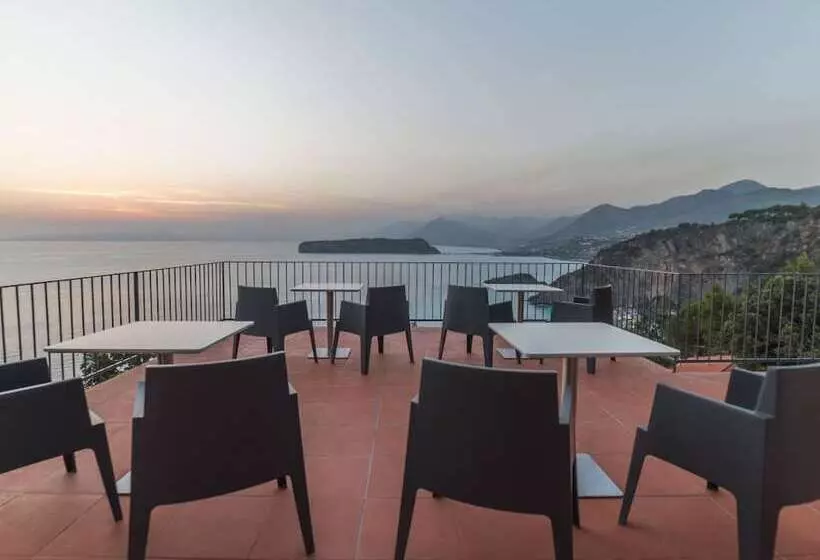تختخواب و صبحانه Villa Crawford