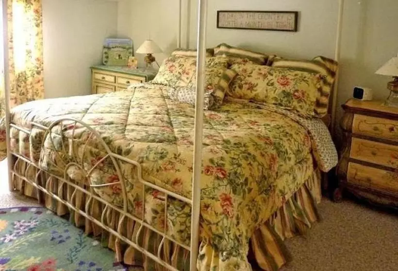 Cold Moon Farm B&b