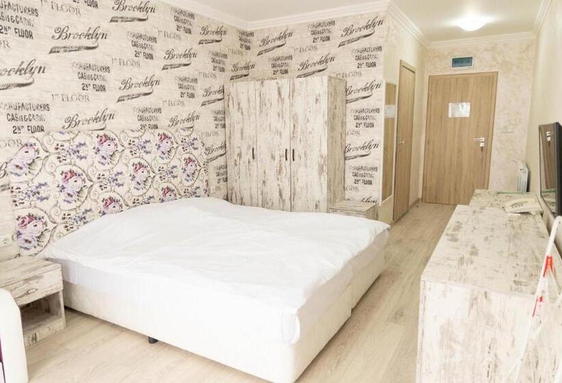 酒店 семеен хотел прованс ахелой