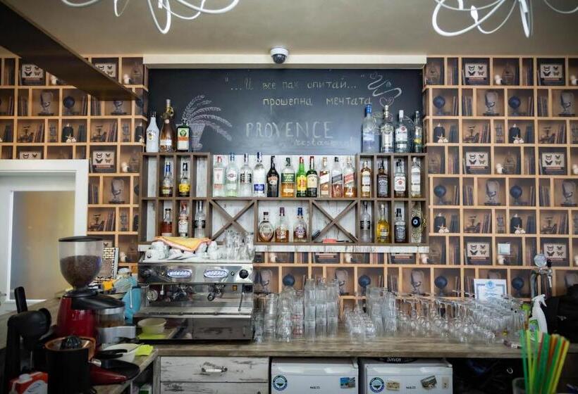 酒店 семеен хотел прованс ахелой