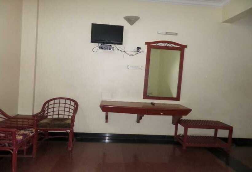 Hotelli Ambassador Executive