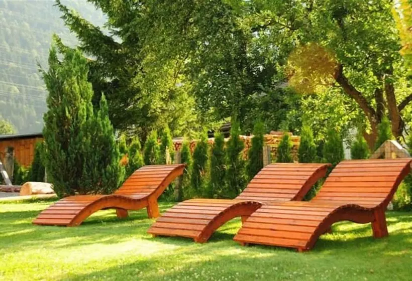 Hotelli Garni Zerza