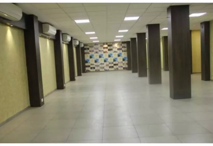 ホテル Lords  Eco Inn Gandhidham