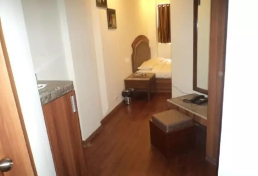 ホテル Lords  Eco Inn Gandhidham