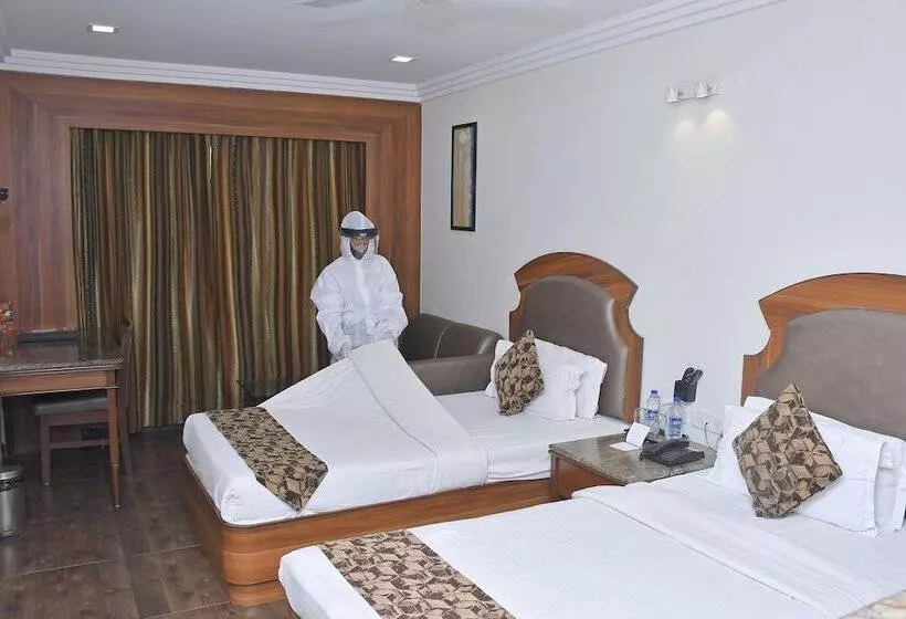 ホテル Lords  Eco Inn Gandhidham