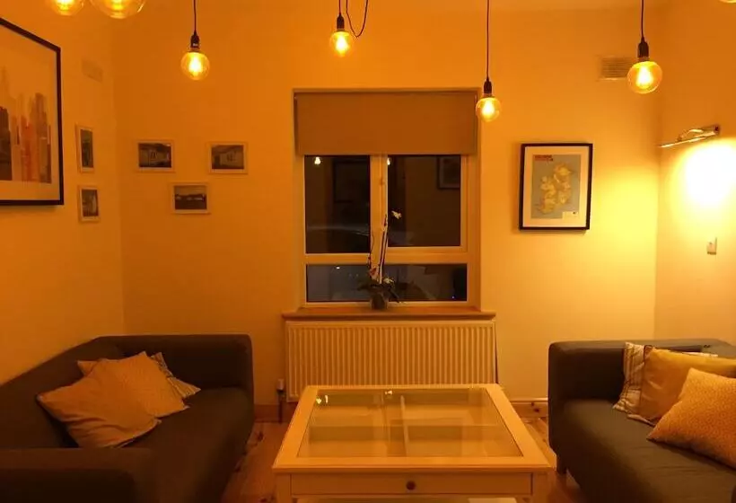 Marnic House B&b