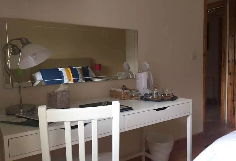 Marnic House B&b