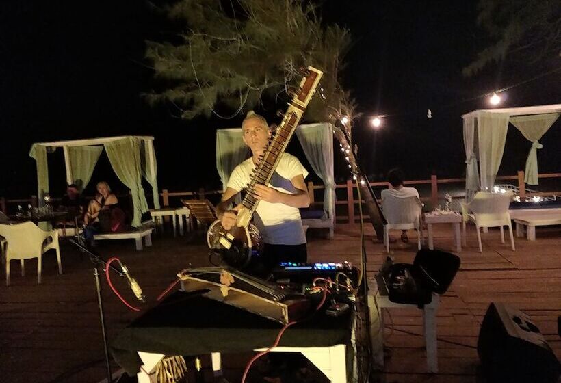 Mandrem Village Resort