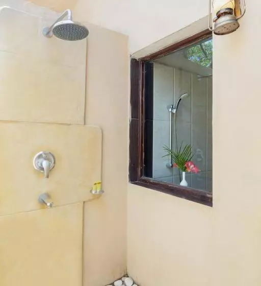 リゾートホテル The Riverwood Forest Retreat Pench