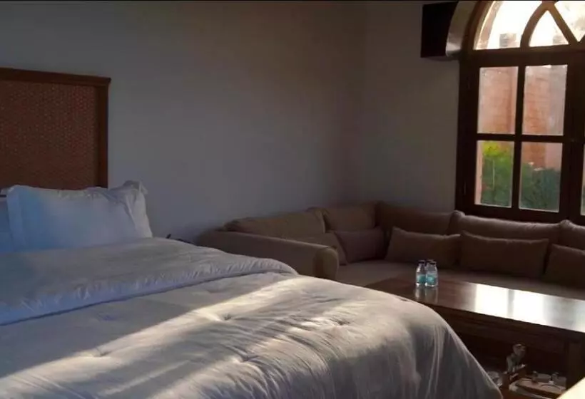 ホテル Al Rehbah Farm Resort   منتجع مزرعة الرحبة