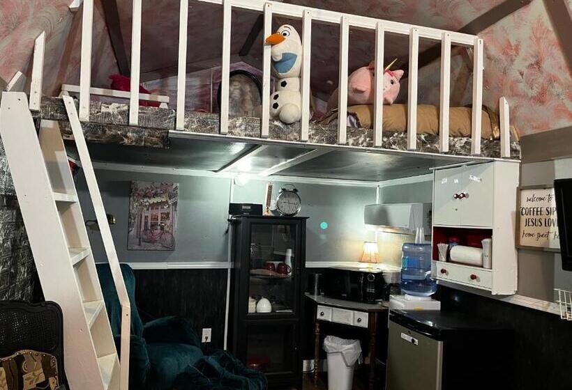 酒店 Born Again Camping An Antiques