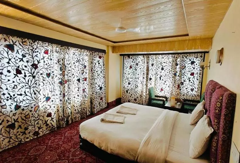 Hotel Kabir