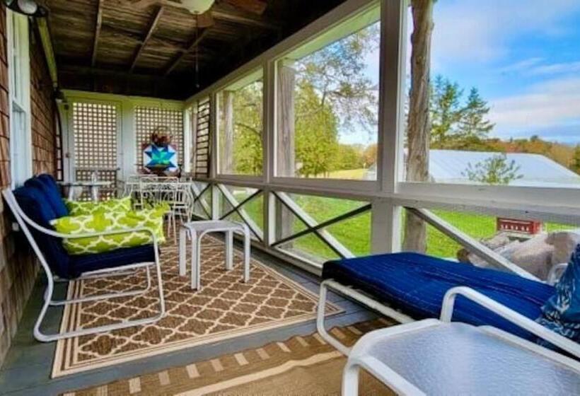 ホテル Tapley Farm Charming Barn At Salt Water Farm