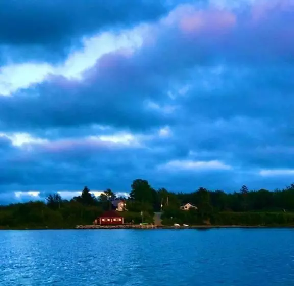 ホテル Tapley Farm Charming Barn At Salt Water Farm