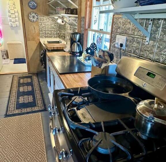 ホテル Tapley Farm Charming Barn At Salt Water Farm