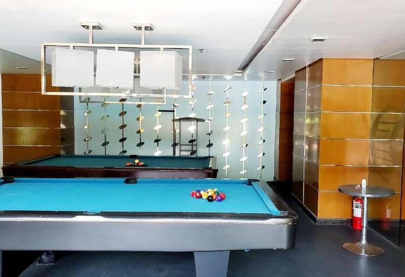 One Manhattan Parkview