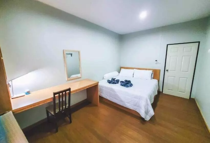 Majatalo Cher Emm Home