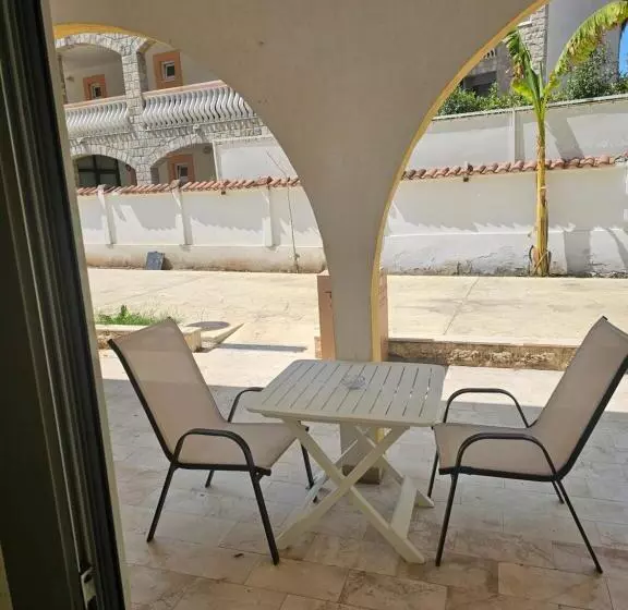 پانسیون Rustic Room