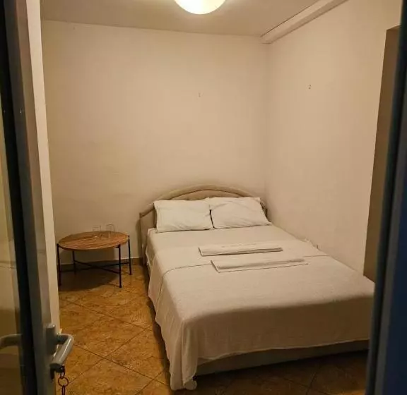 پانسیون Rustic Room