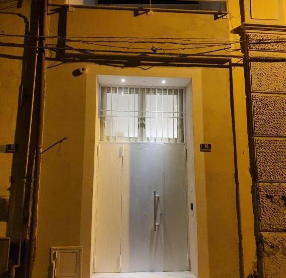 פנסיון Villa Letizia   Sky Blu Pompei Room