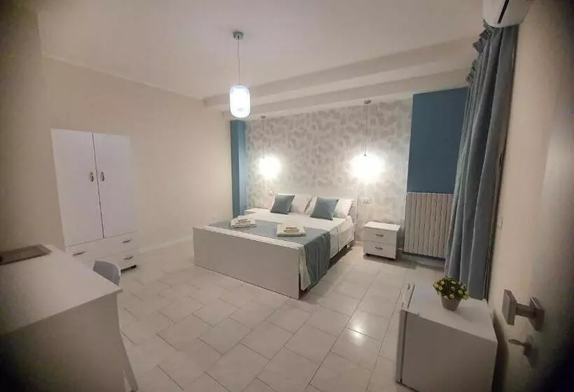 Majatalo Villa Letizia   Sky Blu Pompei Room