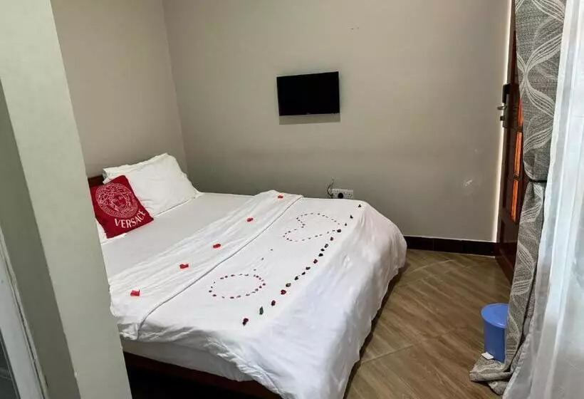 Standard Self Contained Room