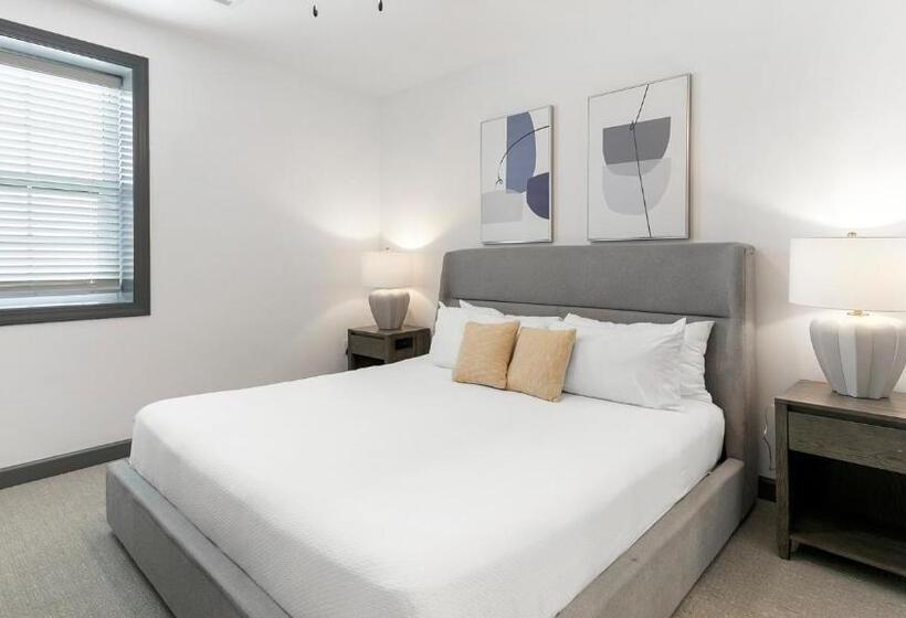 The Leo Apartments By Barsala