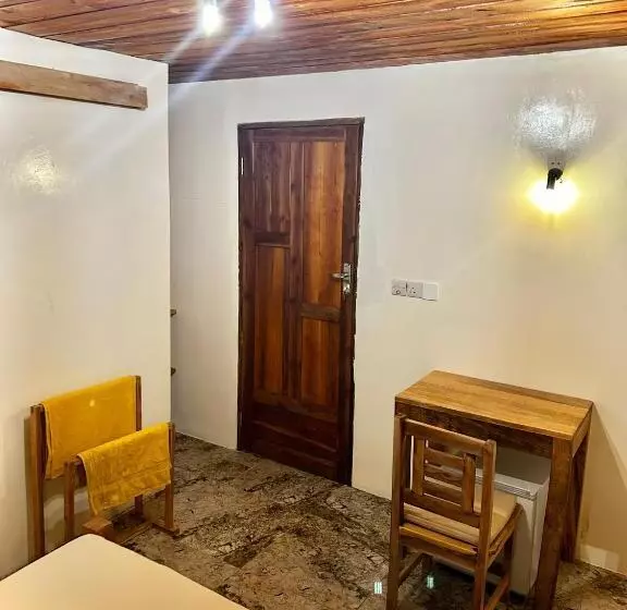 Retkeilymaja Roots Inn