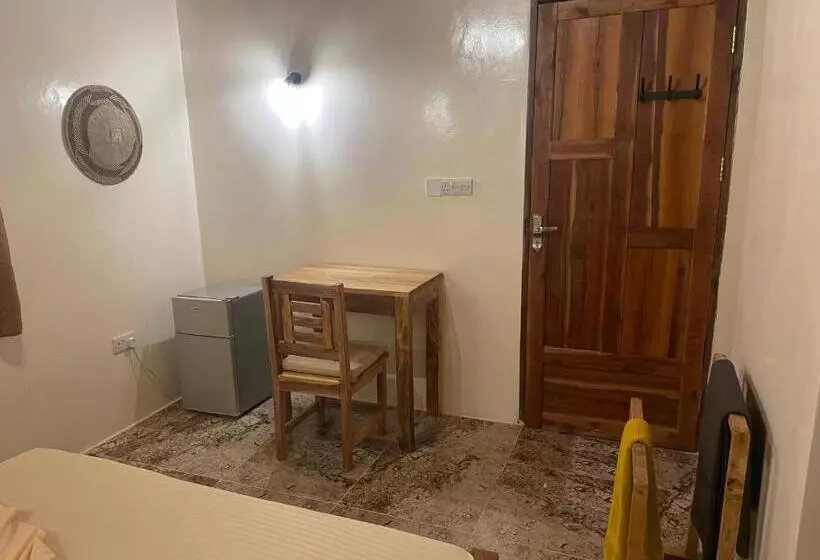 Retkeilymaja Roots Inn