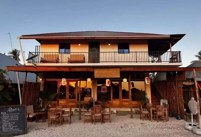 Retkeilymaja Roots Inn