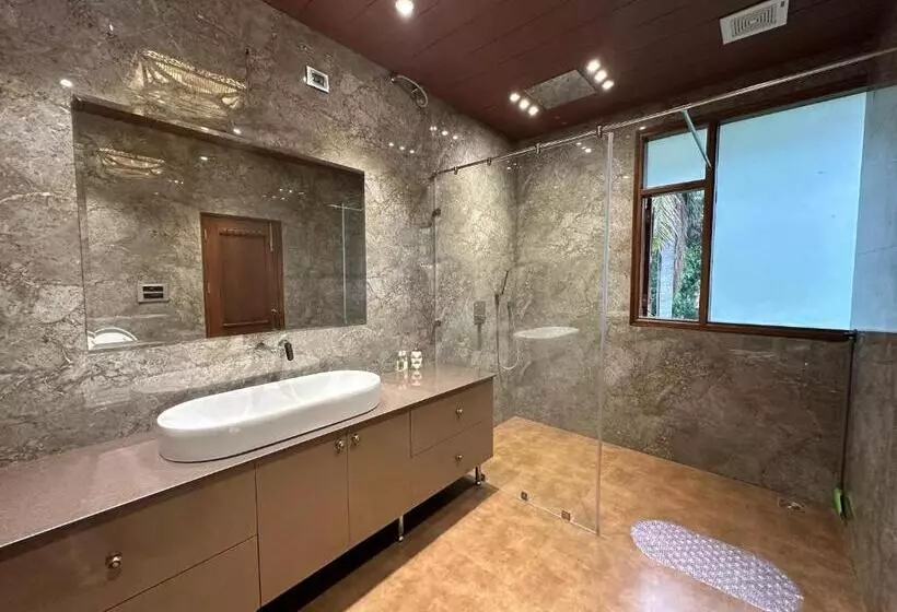 ベッドアンドブレックファースト Bhagya Homestay Royal Room Mohali S Best