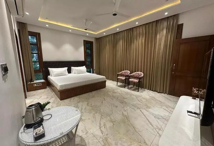 ベッドアンドブレックファースト Bhagya Homestay Royal Room Mohali S Best